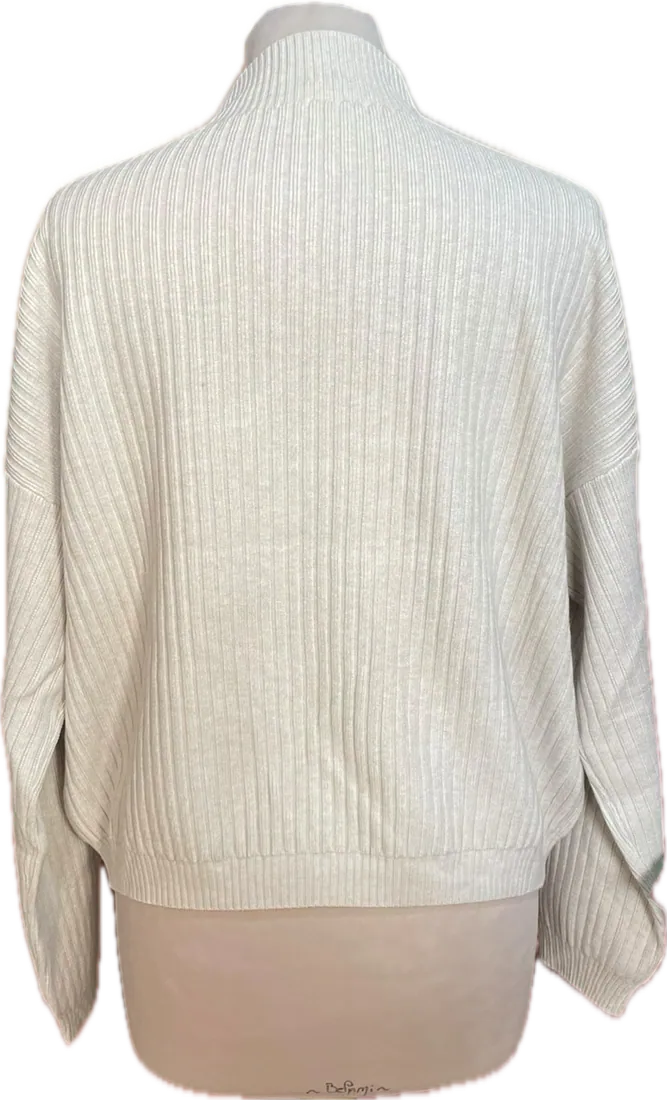 Pull col montant